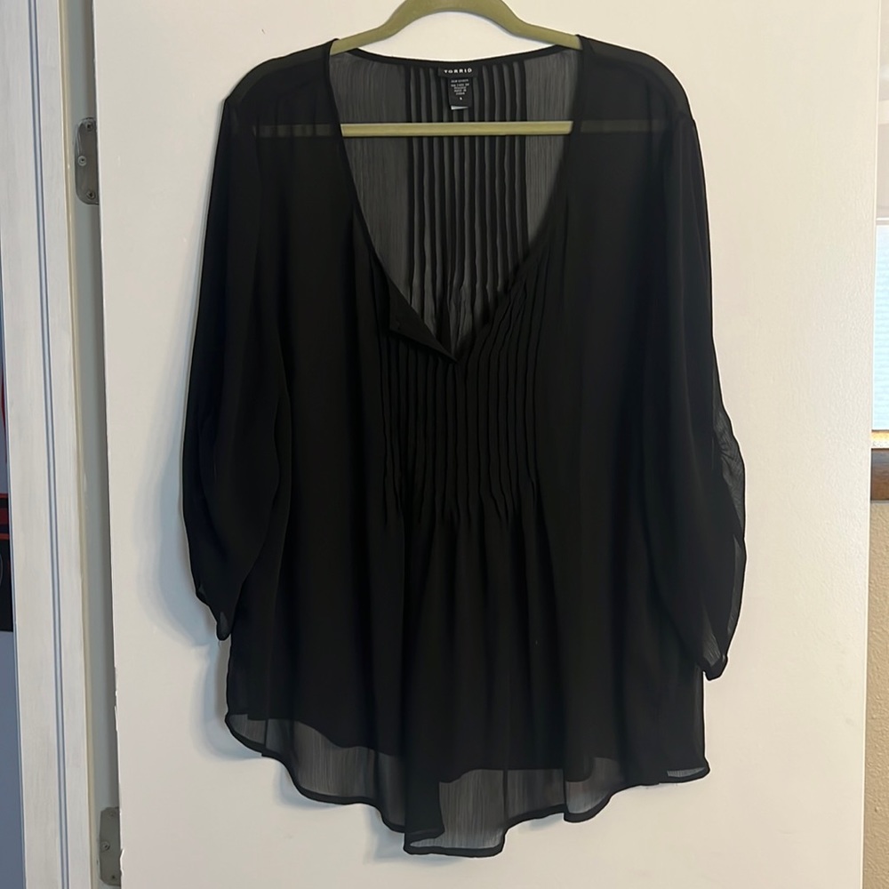 Torrid size 2 chiffon pin tucked sheer blouse with 3/4 sleeve, black